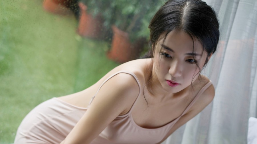 两个人的房间在线观看高清在线观看海报