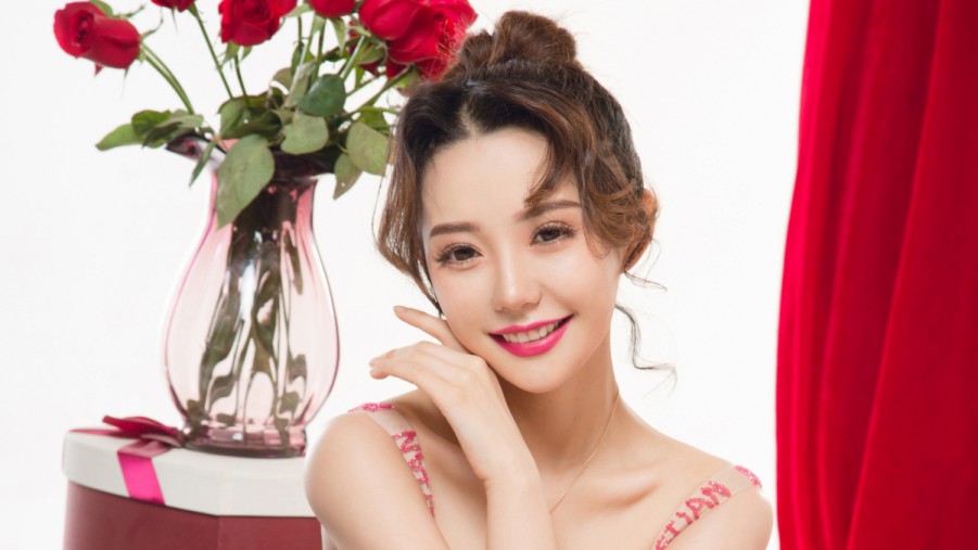 两个人的房间在线观看高清在线观看海报