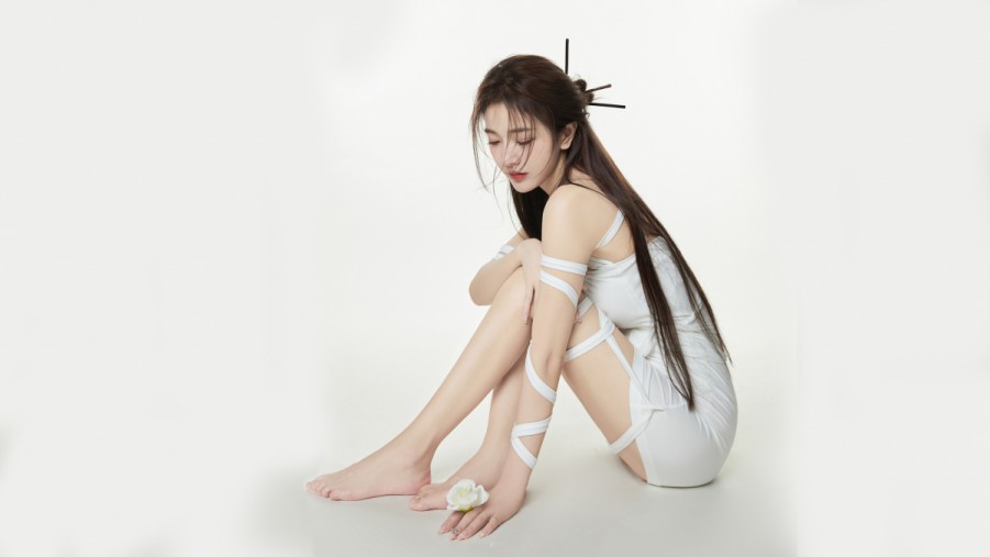 两个人的房间在线观看高清在线观看海报