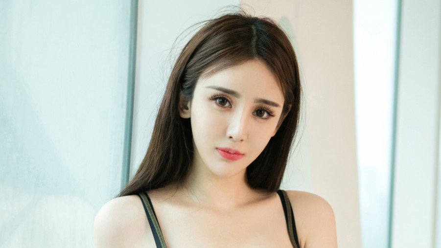两个人的房间在线观看高清在线观看海报