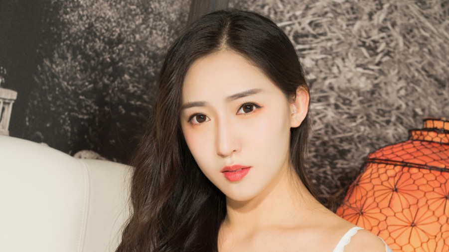 两个人的房间在线观看高清在线观看海报