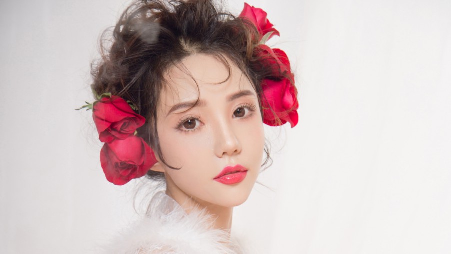 两个人的房间在线观看高清在线观看海报