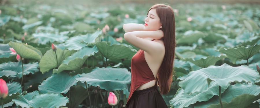 两个人的房间在线观看高清在线观看海报