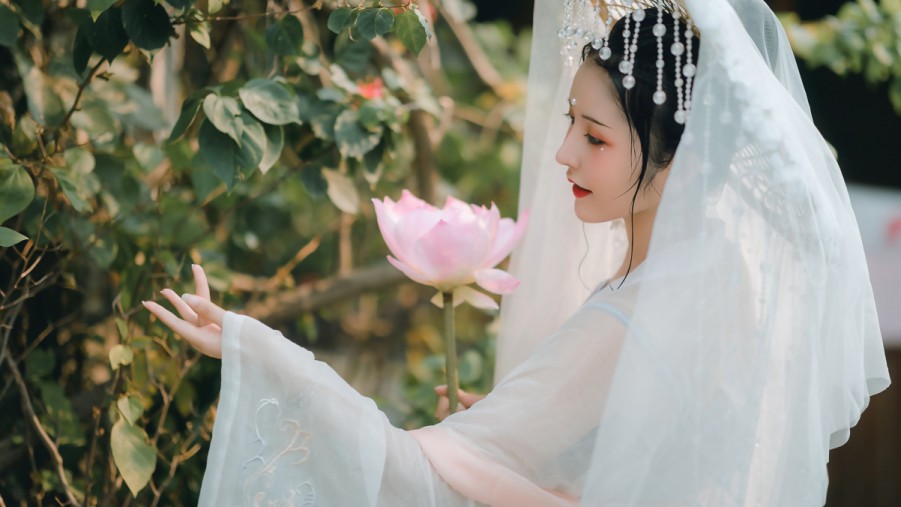 两个人的房间在线观看高清在线观看海报