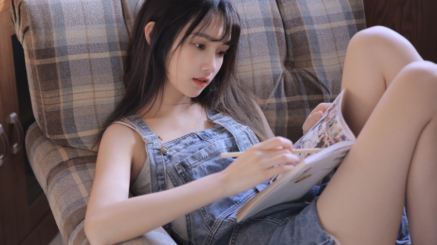 两个人的房间在线观看高清在线观看海报