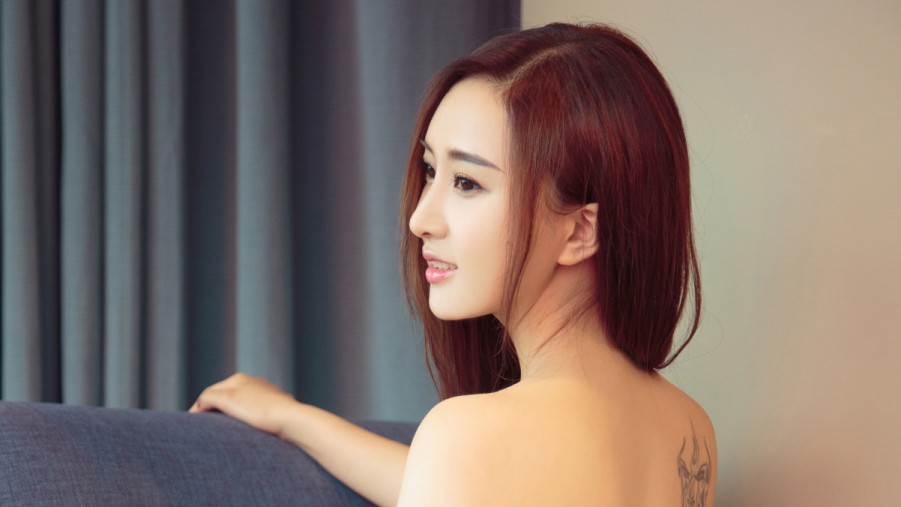 两个人的房间在线观看高清在线观看海报