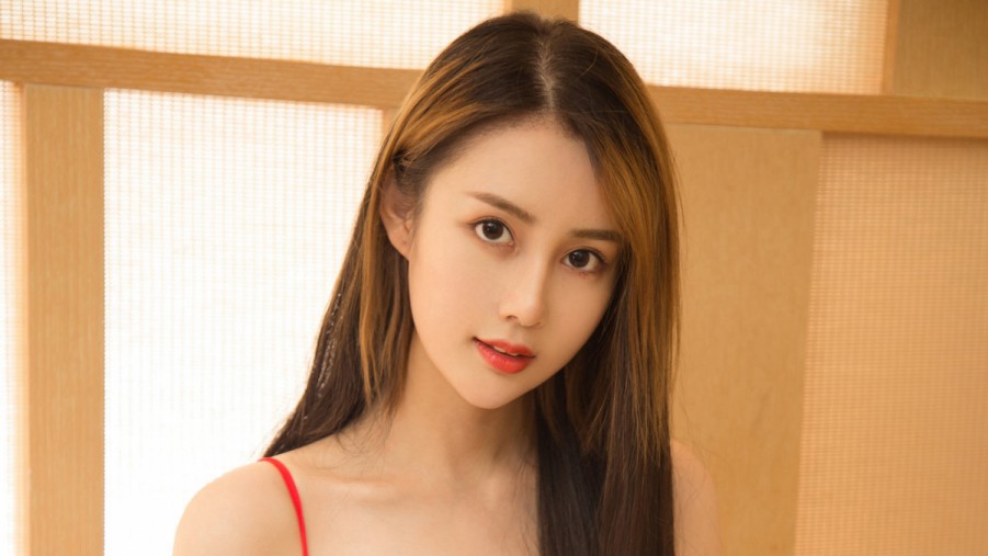 两个人的房间在线观看高清在线观看海报