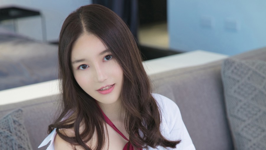 两个人的房间在线观看高清在线观看海报