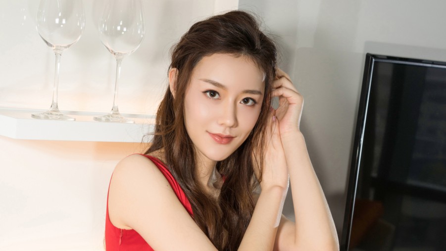 两个人的房间在线观看高清在线观看海报