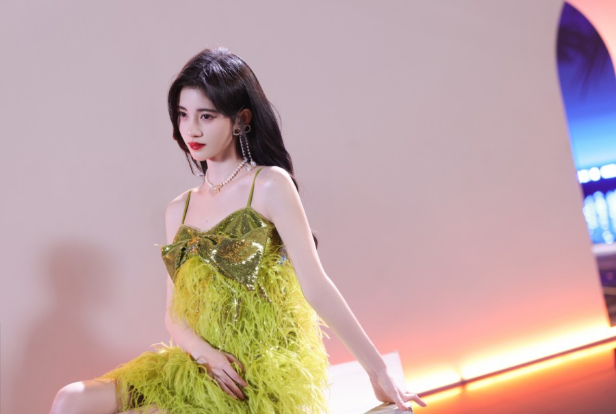 两个人的房间在线观看高清在线观看海报