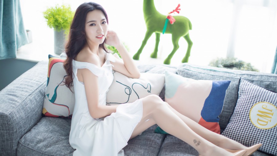 两个人的房间在线观看高清在线观看海报