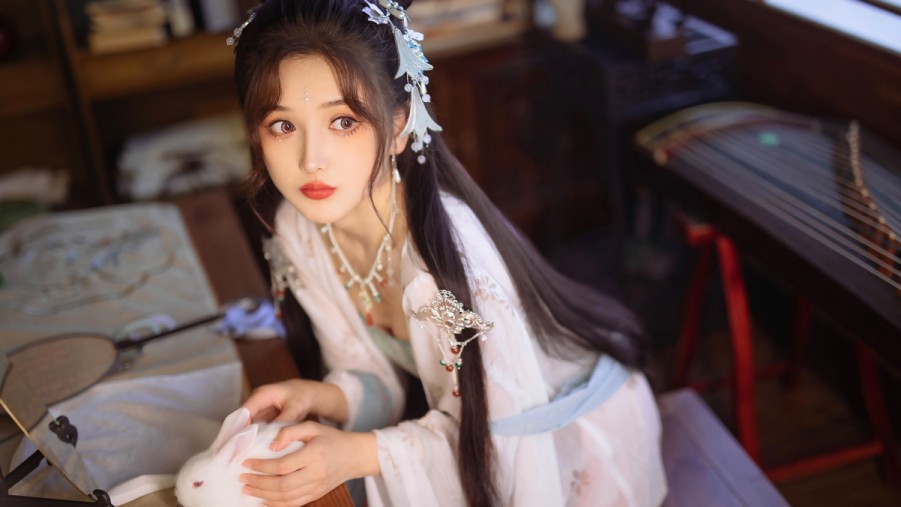 两个人的房间在线观看高清在线观看海报