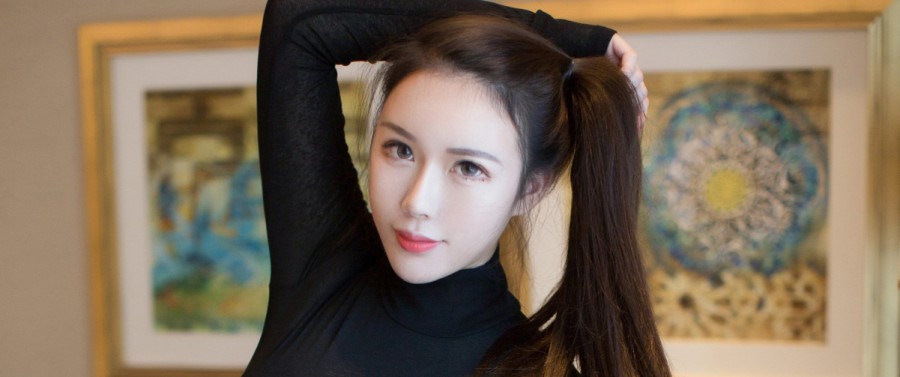 两个人的房间在线观看高清在线观看海报