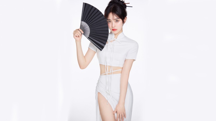 两个人的房间在线观看高清在线观看海报