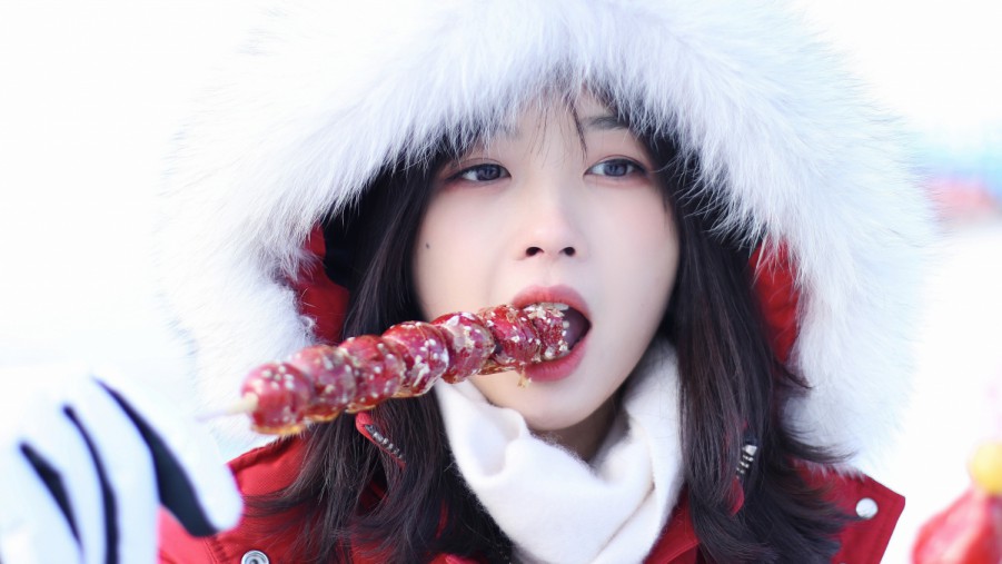 两个人的房间在线观看高清在线观看海报