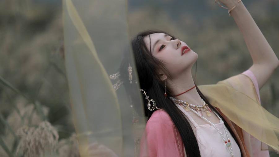两个人的房间在线观看高清在线观看海报