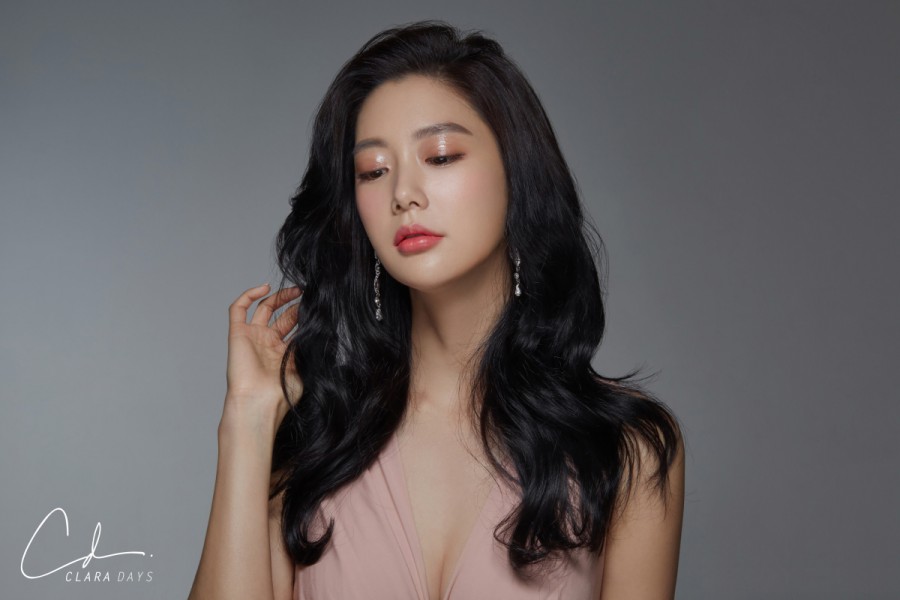 两个人的房间在线观看高清在线观看海报